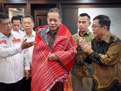Kemenkop Gaet KMDT Kembangkan Ekonomi Berbasis Koperasi di Danau Toba