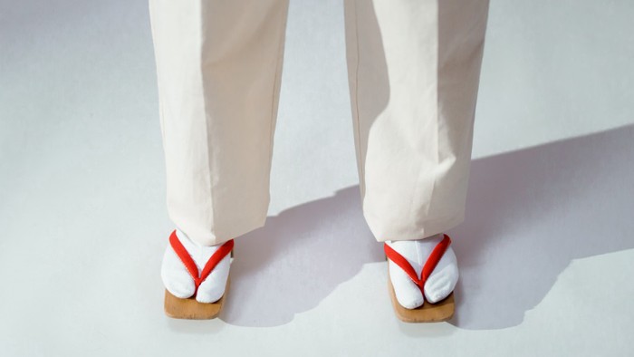 Mengenal Sejarah Tabi Socks, Kaus Kaki Unik Tradisional Jepang Kini Jadi Fashion Modern