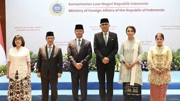 Sugiono Lantik 3 Pejabat Kemlu sebelum Direshuffle Jadi Menko PMK