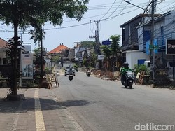 Perbaikan Drainase, Jalan Kunti II Seminyak-Denpasar Ditutup Malam hingga Pagi