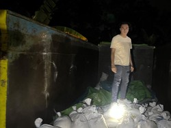 Polisi Gagalkan Penyelundupan Timah di Belitung