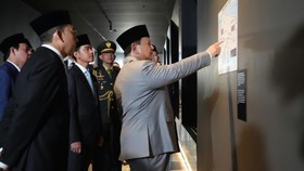 Presiden RI Prabowo Subianto meresmikan revitalisasi Museum Kesaktian Pancasila di kawasan Lubang Buaya, Jakarta Timur, Kamis (1/10). Wajah baru Museum Kesaktian Pancasila membuat edukasi sejarah bisa dilakukan melalui teknologi digitan dan imersif.