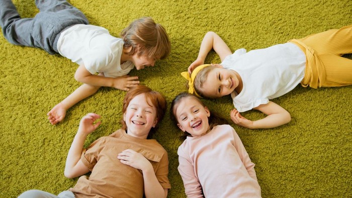 3 Tanda Anak Benar-Benar Bahagia Menurut Pakar