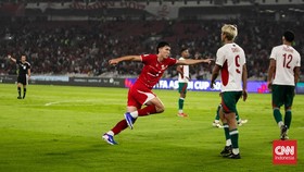 Timnas Indonesia unggul 6-1 atas Bangladesh dalam FIFA ASEAN Cup 2026 di Stadion Utama Gelora Bung Karno, Kamis (1/10) malam. (CNN Indonesia/Adi ibrahim)