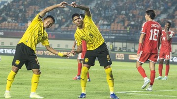 Sorotan Dunia Olahraga CNN Sport : FOTO: Malaysia Menang Brutal namun Tak Bisa ke Final