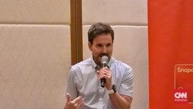 EVP dan CMP Qualcomm Incorporated Don McGuire menyoroti soal kenaikan harga smartphone di tengah kelangkaan memori.