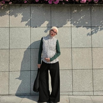 Get The Look: Ide Outfit Bumil yang Gemas dan Simple ala Feby Putri