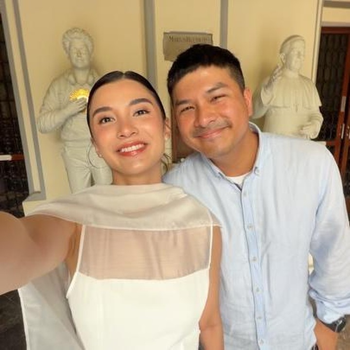 <p>Kehidupan pasangan artis Tanah Air tampaknya tak pernah lepas dari sorotan publik. Begitu juga dengan Glenn Alinskie dan Chelsea Olivia yang baru saja merayakan <em>wedding anniversary</em> ke-11. (Foto: Instagram @chelseaoliviaa)</p>
