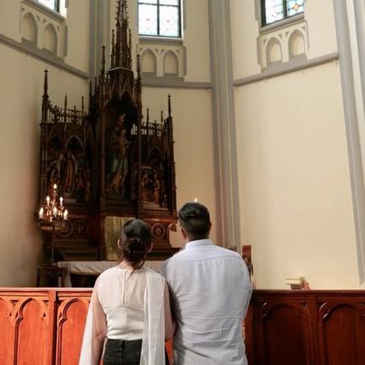 <p>Dalam unggahan tersebut, ia pun menuliskan perjalanan pernikahannya yang mungkin tidak selalu mulus, Bunda. &ldquo;11 tahun tentu nggak selalu mulus. Ada banyak happy moments, tapi juga banyak hal yang nggak pernah kita rencanakan,&rdquo; ungkapnya.&nbsp;(Foto: Instagram @chelseaoliviaa)</p>