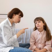 5 Ciri Anak yang Tumbuh dengan Orang Tua Tidak Sabar, Bisa Terbawa sampai Dewasa