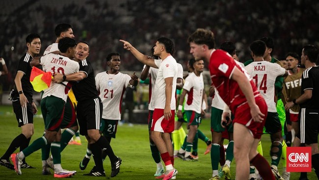 Timnas Indonesia menghadapi Bangladesh pada laga fase grup FIFA ASEAN Cup 2026 di SUGBK, Kamis (1/10). (CNN Indonesia/Adi Ibrahim)