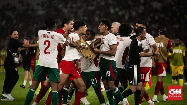 Timnas Indonesia menghadapi Bangladesh pada laga fase grup FIFA ASEAN Cup 2026 di SUGBK, Kamis (1/10). (CNN Indonesia/Adi Ibrahim)