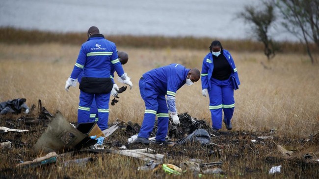 Kecelakaan Helikopter Renggut Nyawa 'Crazy Rich' Zimbabwe dan Istri