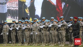 Kapolri Jenderal Suyudi Ario Seto melakukan mutasi besar-besaran dengan merombak jabatan Perwira Tinggi (Pati) dan Perwira Menengah (Pamen). Berikut daftarnya.