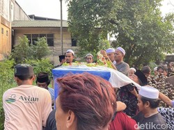 Keluarga Korban KM Virgo Lega Makamkan Imam Buhari