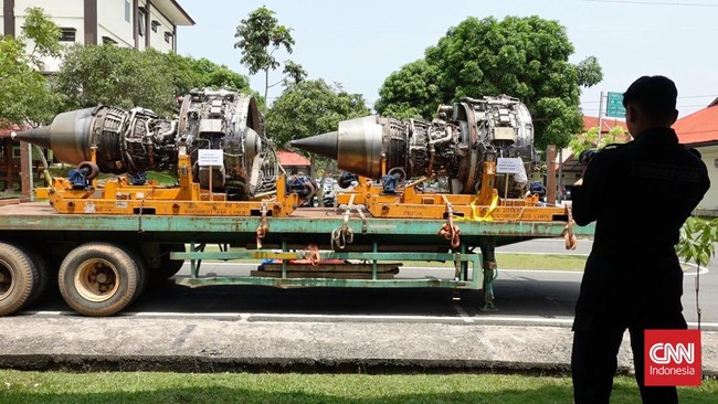 Polda Kepri berhasil membongkar upaya penyelundupan mesin pesawat (engine turbo) dengan nilai total sekitar Rp30 miliar. (CNNIndonesia/Arpandi)