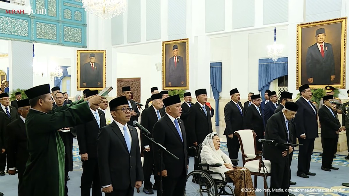 Prabowo Lantik 26 Anggota Wantimpres, Ada 4 Mantan Menko