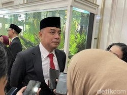 Walkot Eri Evaluasi Sosialisasi Event Lari di Surabaya