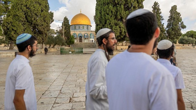 Yahudi Israel Terobos Kompleks Al-Aqsa Berulang Kali