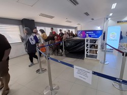 Ngeri Eskalator Tiba-tiba Balik Arah Bikin Anker Luka di Stasiun Duri