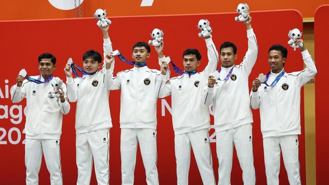 Asian Games - Aichi-Nagoya 2026 - Sepak Takraw - Men's Quadrant Medal Ceremony - Paloma Mizuho Sports Park, Nagoya, Japan - October 3, 2026
