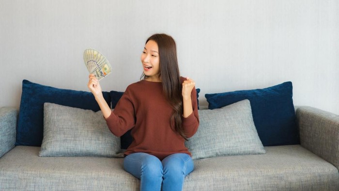 5 Kebiasaan yang Membuat Uang Lebih Mudah Datang