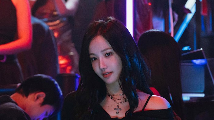 Yeonwoo Perankan Karakter dengan Dua Kehidupan Berbeda di Love in Disguise