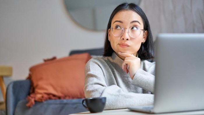 5 Cara Menghilangkan Rasa Cemas Menjelang Senin Menurut Psikiater