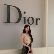 Perdana Hadir, Intip 5 Potret Wonyoung IVE di Dior Summer 2027 Women's Show
