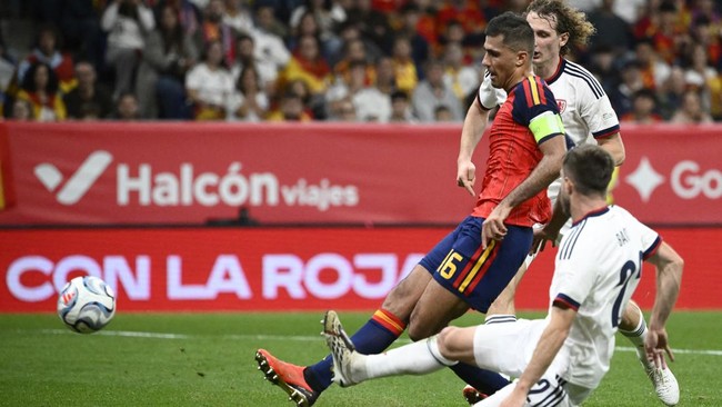 Spanyol vs Republik Ceko