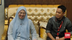 Bupati Gowa Sitti Husniah Talenrang merespons putusan Mahkamah Agung (MA) yang mengabulkan permohonan DPRD Gowa terkait usulan pemberhentian dirinya dari jabatan sebagai bupati.