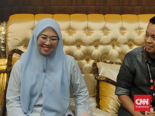 Bupati Gowa Sitti Husniah Talenrang merespons putusan Mahkamah Agung (MA) yang mengabulkan permohonan DPRD Gowa terkait usulan pemberhentian dirinya dari jabatan sebagai bupati.