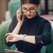 7 Ciri Kepribadian Orang yang Sering Terlambat, Bukan Cuma Sulit Mengatur Waktu!