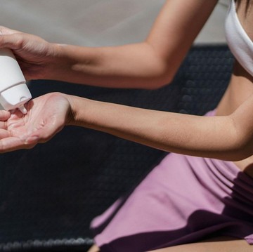 5 Kesalahan Memakai Sunscreen yang Sering Tidak Disadari