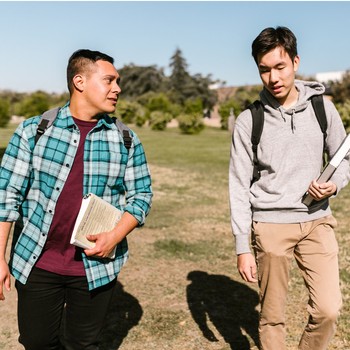Apa Itu Fraternity? Yuk, Kenali Kehidupan Mahasiswa di Amerika Serikat!