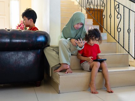Kemenag Batasi Penggunaan HP di Sekolah, Minta Kerjasama Orang Tua di Rumah