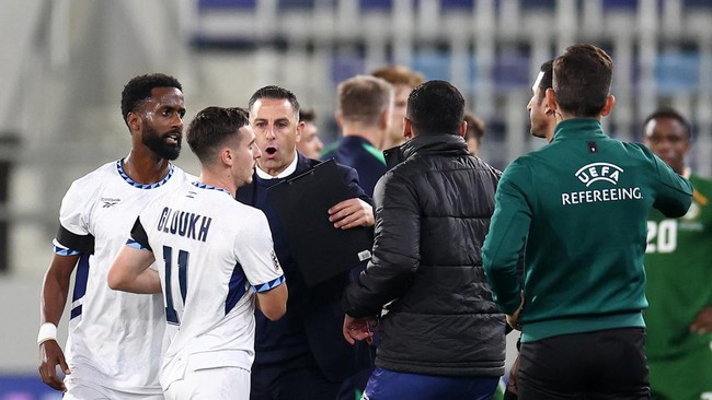 Keributan akibat dugaan pemain Israel meludah kepada staf Irlandia warnai laga itu di UEFA Nations League.