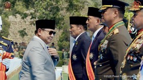 Presiden RI Prabowo Subianto menganugerahkan Bintang Mahaputera Adipurna bagi eks Menko Polkam Djamari Chaniago, Menteri Pertahanan Sjafrie Sjamsoeddin, dan Panglima TNI Jenderal Agus Subiyanto.