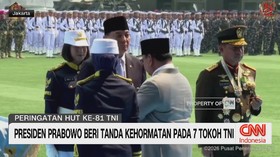 Presiden Prabowo Beri Tanda Kehormatan pada 7 Tokoh TNI