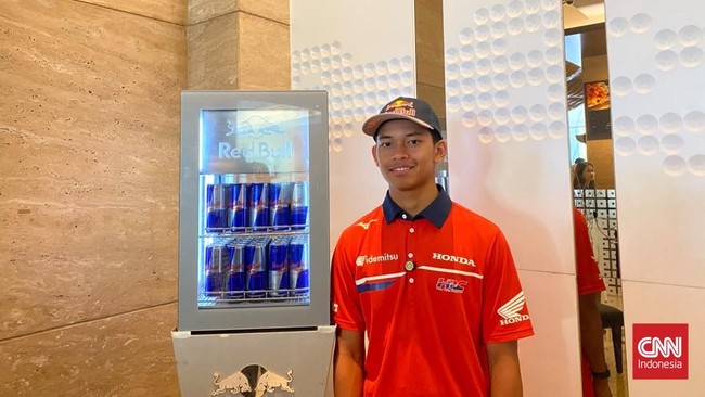 Veda Ega Pratama dalam jumpa pers di Jakarta sebelum balapan Moto3 Mandalika 2026 di Lombok, Nusa Tenggara Barat, Senin (5/10).