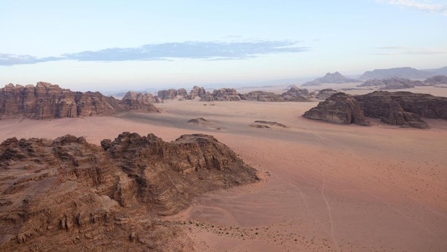 A view of the desert landscape from a hot air balloon at sunrise in Wadi Rum, Jordan, October 3, 2026. REUTERS/Alaa Al-Sukhni