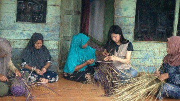 Purun Lokal Jadi Pundi Ekonomi Perajin