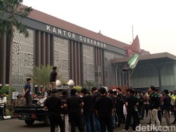 HMI Geruduk Kantor Gubernur Sumsel, Desak Atasi Kabut Asap