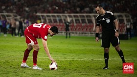 Timnas Indonesia berhasil menjadi juara FIFA ASEAN Cup 2026 usai mengalahkan Thailand lewat adu penalti dengan skor 2-2(4-2) di SUGBK, Jakarta. (CNN Indonesia/Adi Ibrahim)