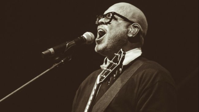 Israel Houghton