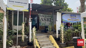 Kelurahan Malaka Sari, Jakarta Timur ajak juri Benyamin S Award dan Pemerintah Provinsi DKI Jakarta kelilingi fasilitas Bank Sampah dalam Festival Pilah dan Olah Sampah, Selasa (6/10).