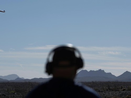 A drone pilot guides a Opterra drone at the Yuma Proving Grounds during the testing of anti-drone technology by the US military near Yuma, Arizona, US, September 22, 2026. REUTERS/Mike Blake