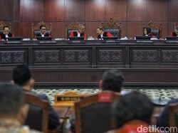 Video: Alasan MK Tak Terima Gugatan Meski Tak Temukan Bukti Ijazah SMA Gibran