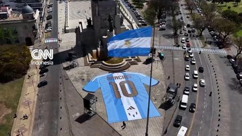 Penghormatan Terakhir, Jersei Raksasa Messi Membentang di kota Argenti