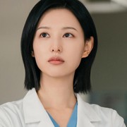 Jadi Dokter Bedah, Simak Potret Terbaru Kim Ji Won di Drakor Doctor X: Mafia in White